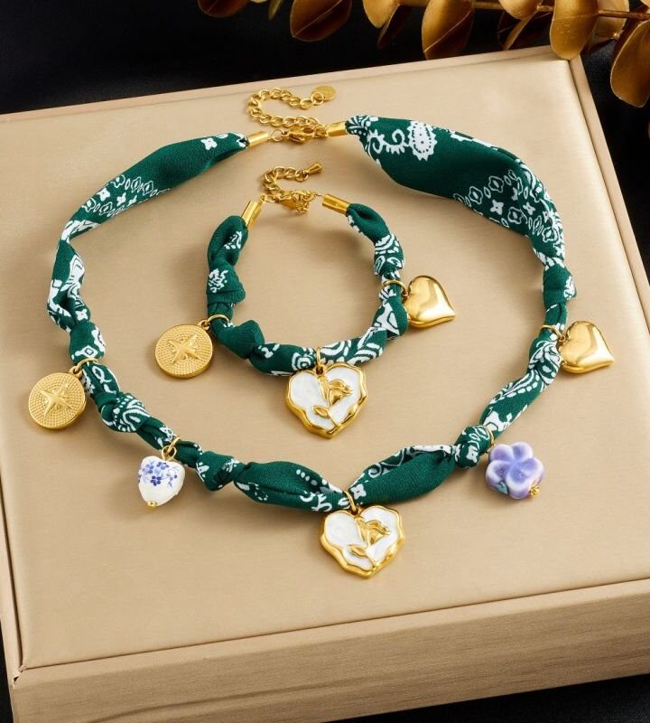 Two-piece Heart and Flower Ceramic Fabric Strip Necklace + Bracelet Set