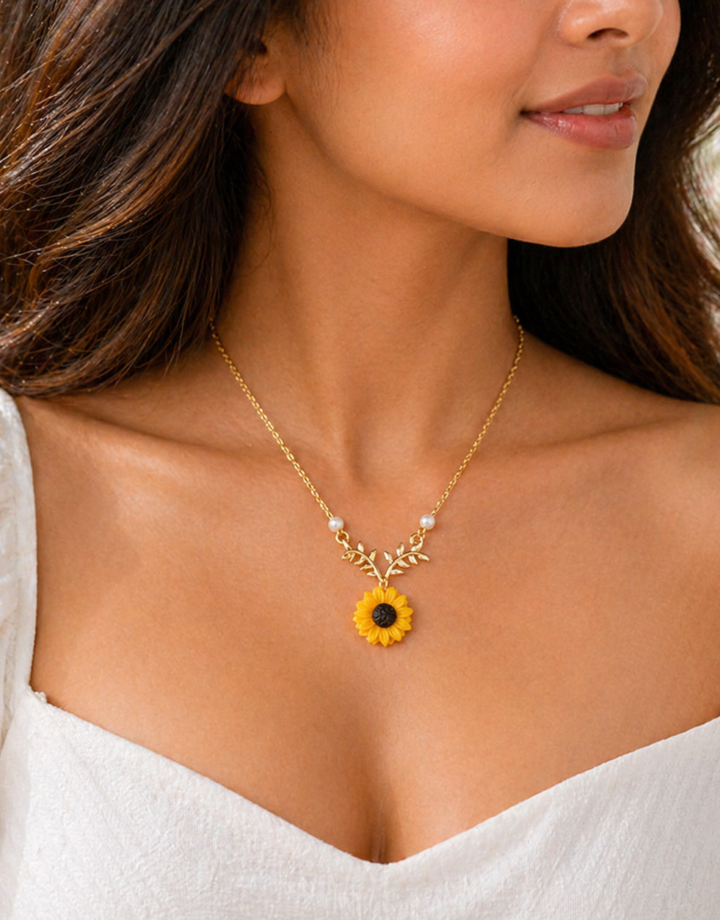 Gold Necklace Daisy Sunflower